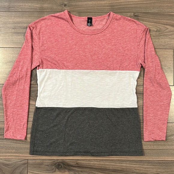 YOINS Striped Long Sleeve - Size: Medium - Picture 1 of 4